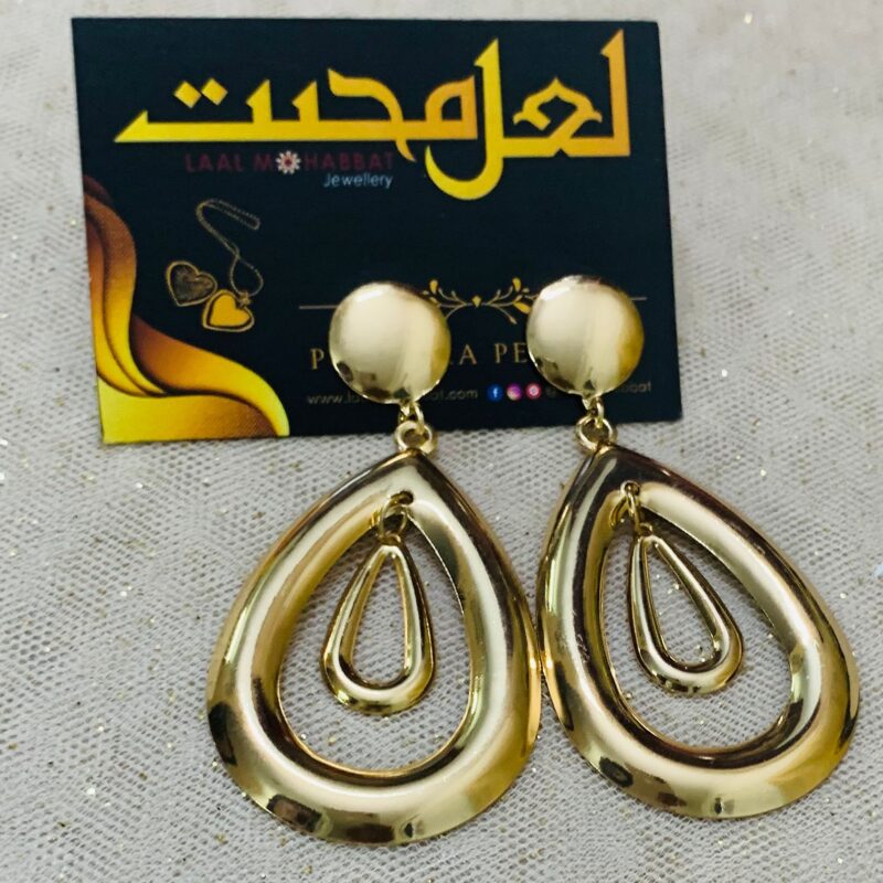 Golden Metal Stylish Earrings(Oval)